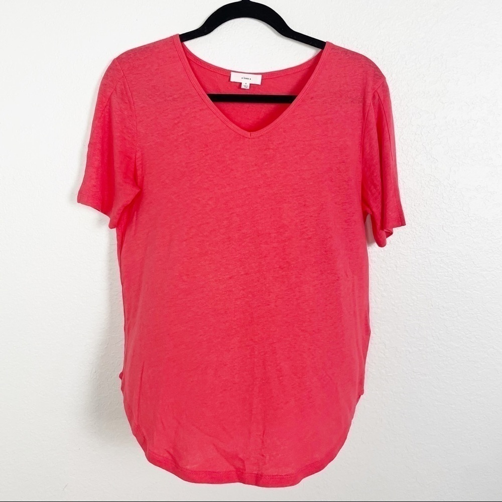 a loves a Short Sleeve V Neck T Shirt Small